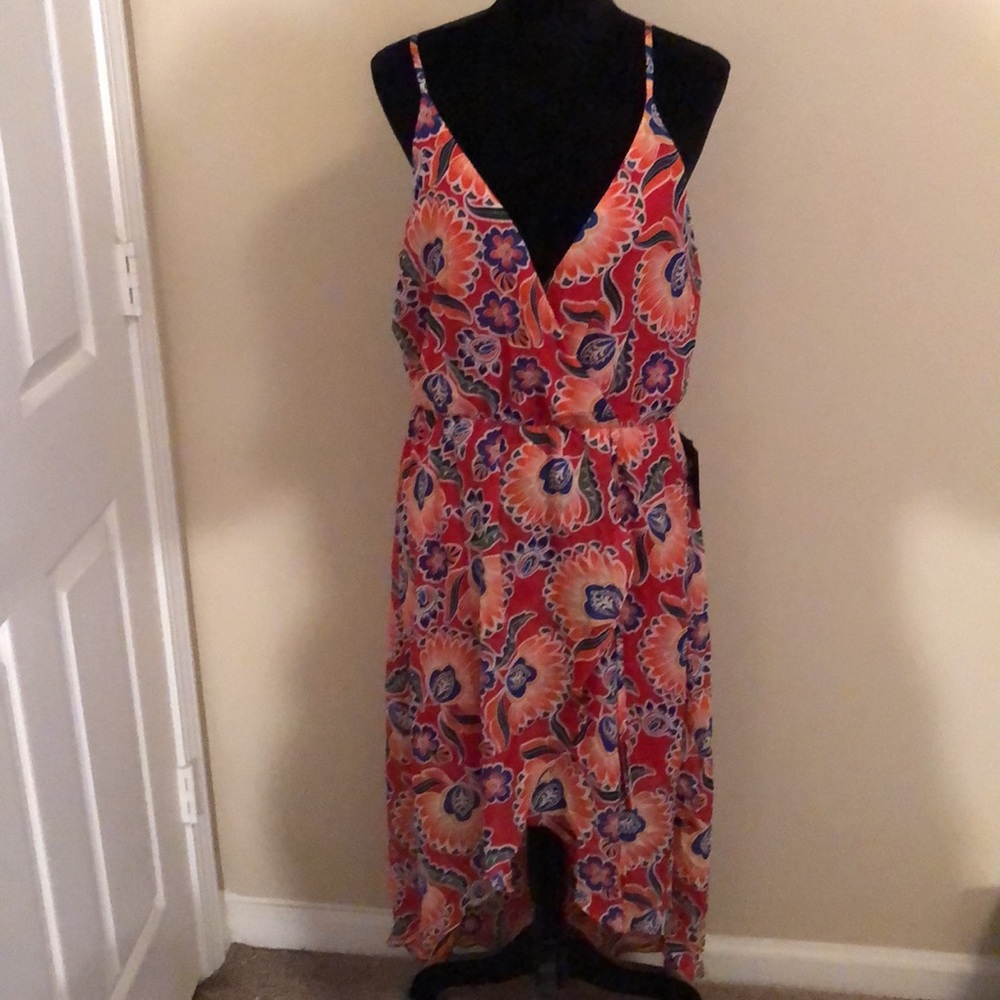 Brand new stylish colorful sundress IZ BYER